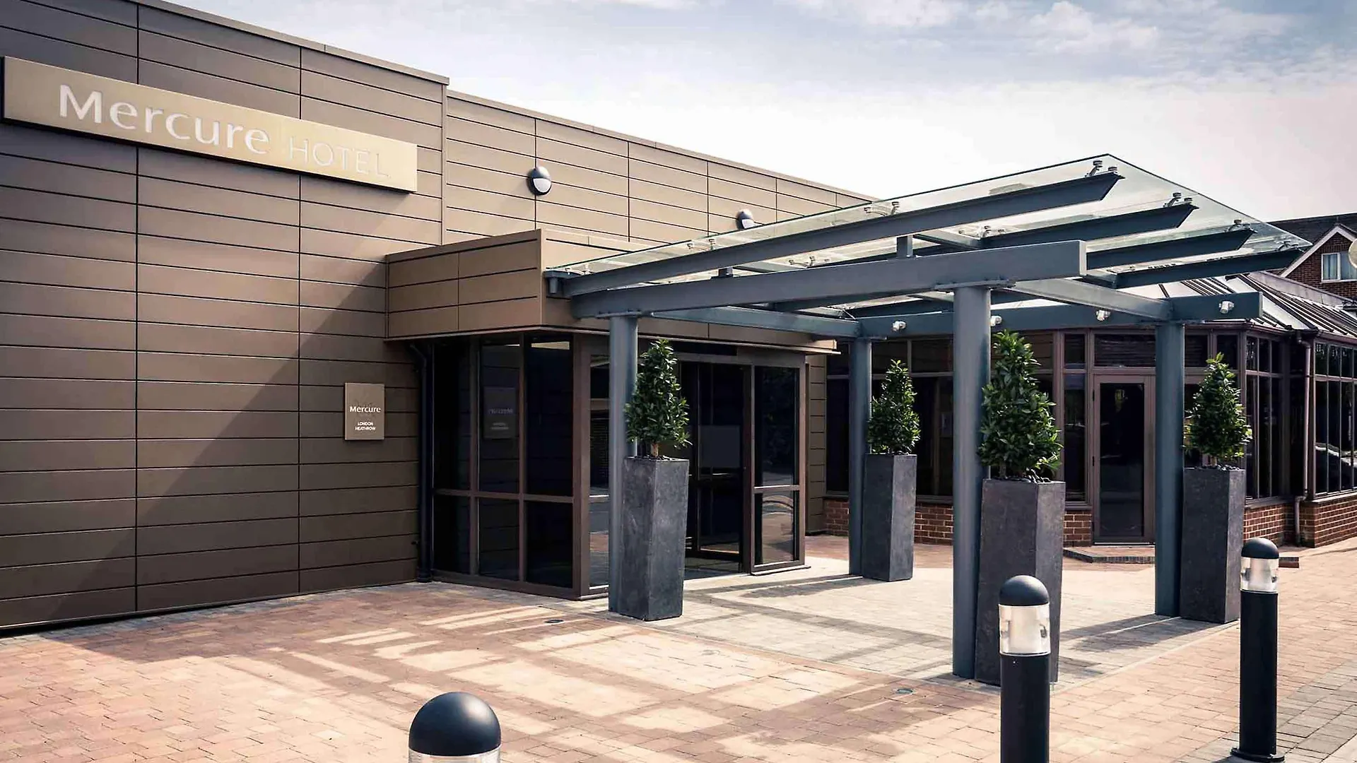 Mercure London Heathrow Airport Hillingdon Hotel