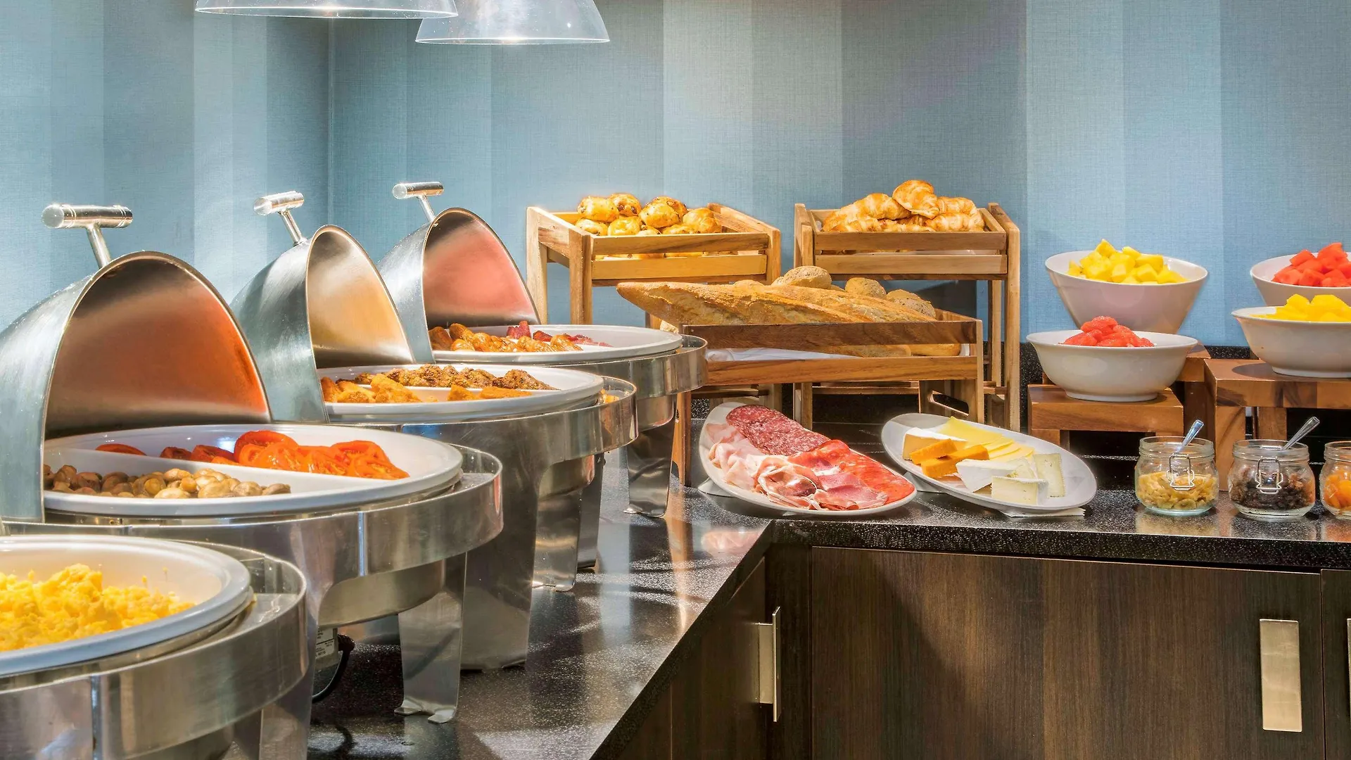 Mercure London Heathrow Airport Hillingdon Hotel