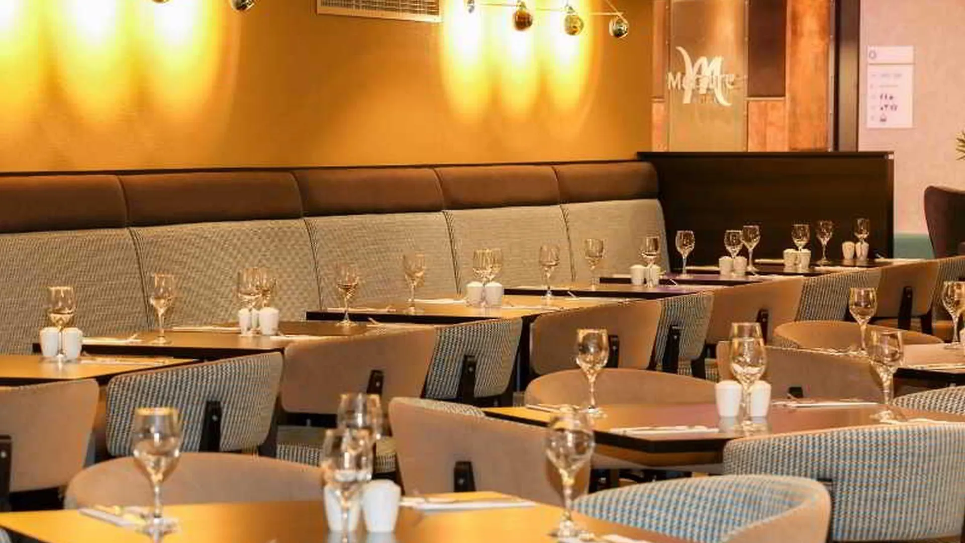Mercure London Heathrow Airport Hillingdon 4*,  United Kingdom